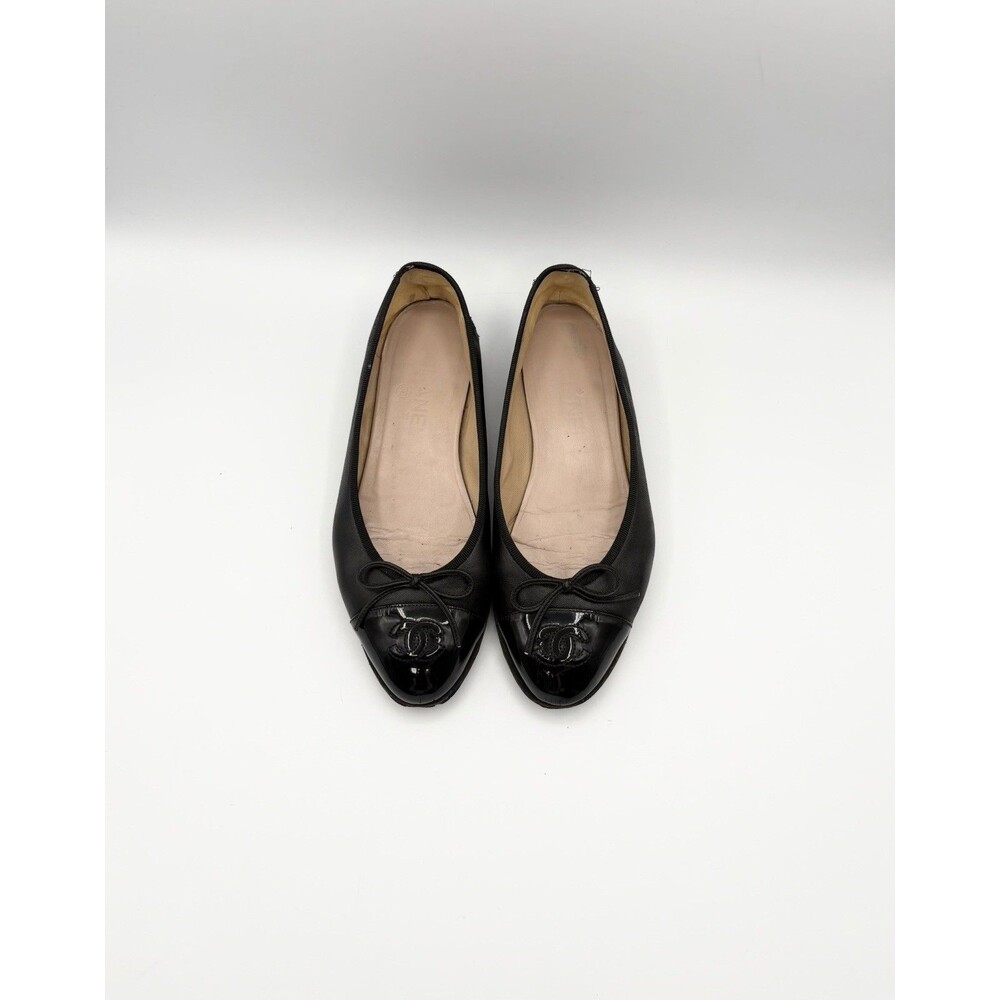 Chanel Black Leather Cap Toe Ballet Flats CC Logo Bow Accent Size EU 37